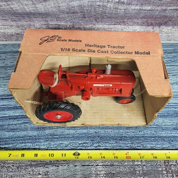 Vtg Scale Models 1/16 IH Farmall Model M first edition Hank Hardware n/frontend - Picture 2 of 10